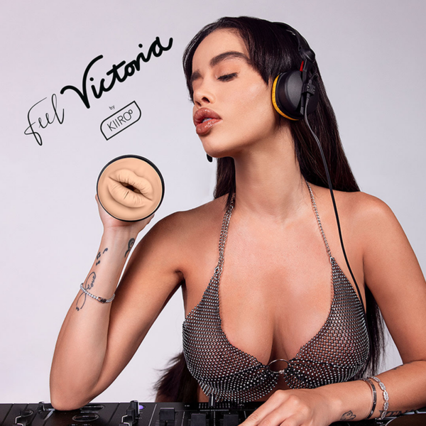 Kiiroo Feel Victoria June Mouth — Oral Masturbator — Pornstar Strokers — view 6