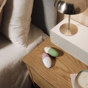 LELO Siri 3 — Clitoral Vibrator, Pistachio Cream — Clitoral Vibrators — view 3