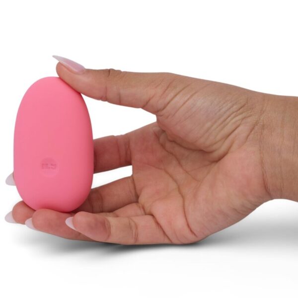 Je Joue ILY Pebble — Clitoral Vibrator, Rechargeable, Pink — Clitoral Stimulators — view 5