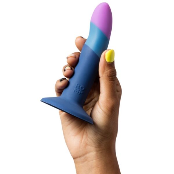 Romp Piccolo — Suction Cup Dildo, 14 cm — Dildos — view 5
