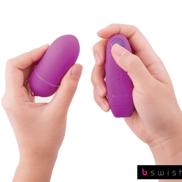 B Swish Bnaughty Unleashed — Vibrating Egg, Remote Control, Lilac — Clitoral Stimulators — view 5