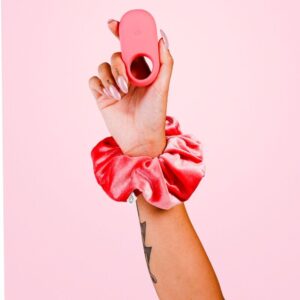 Je Joue ILY — Vibrating Cock Ring — Cock Rings — view 3